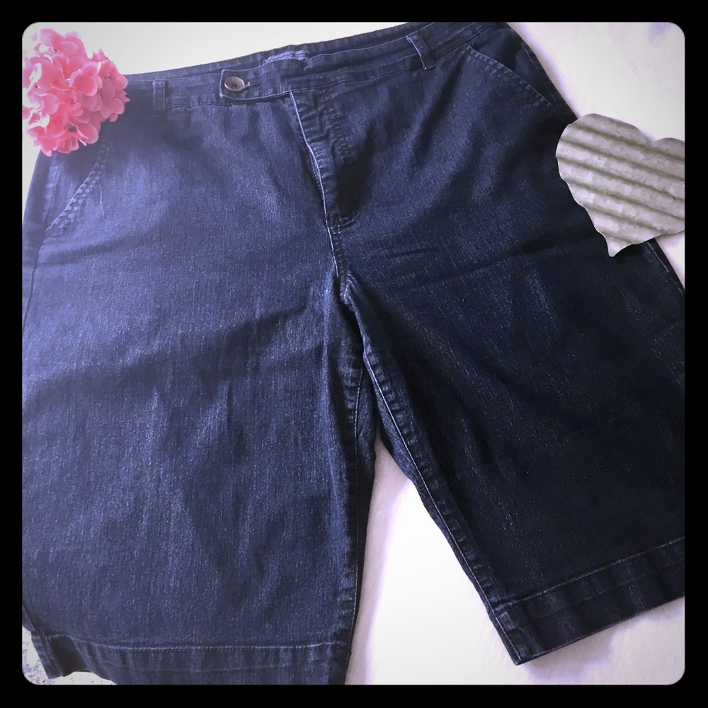 Bandolino Indigo Blue Denim Bermuda Shorts Size 18